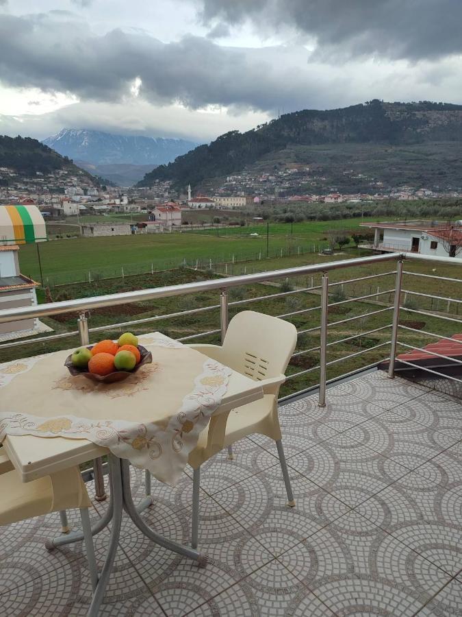 Guest House Ilir Berati Exterior foto