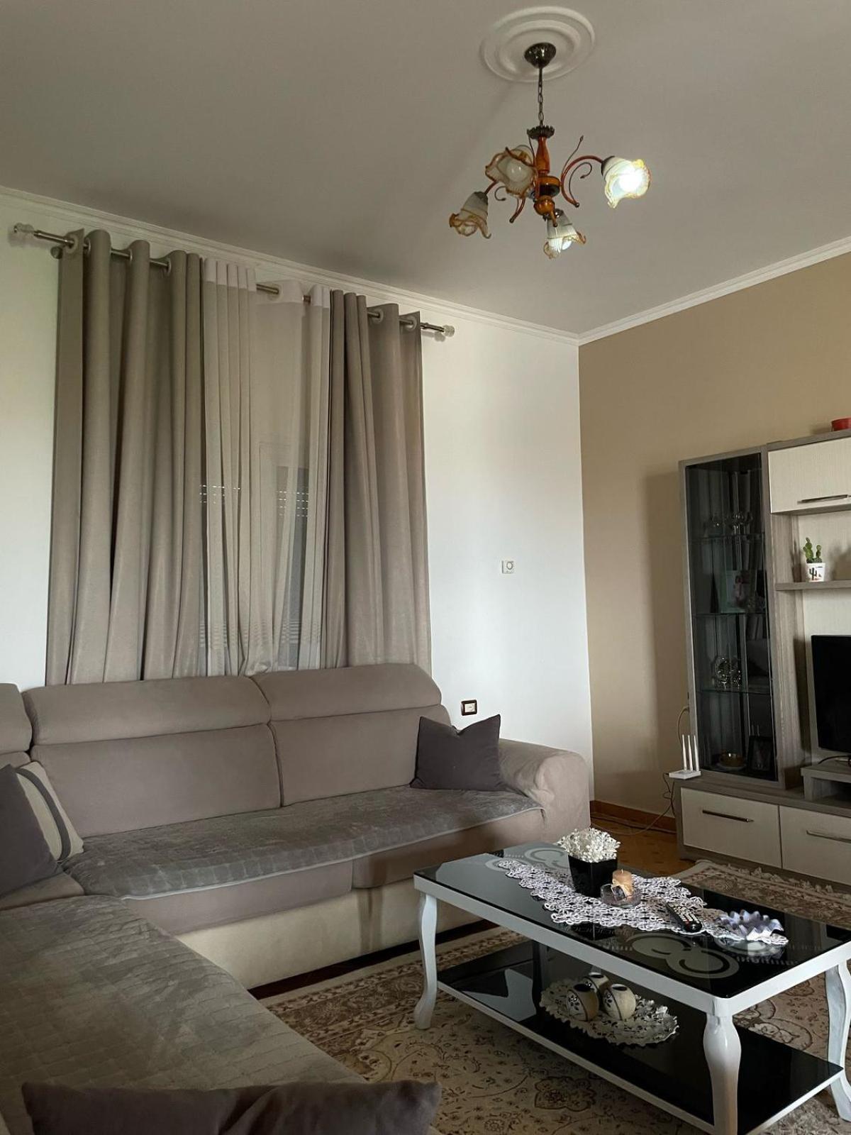 Guest House Ilir Berati Exterior foto