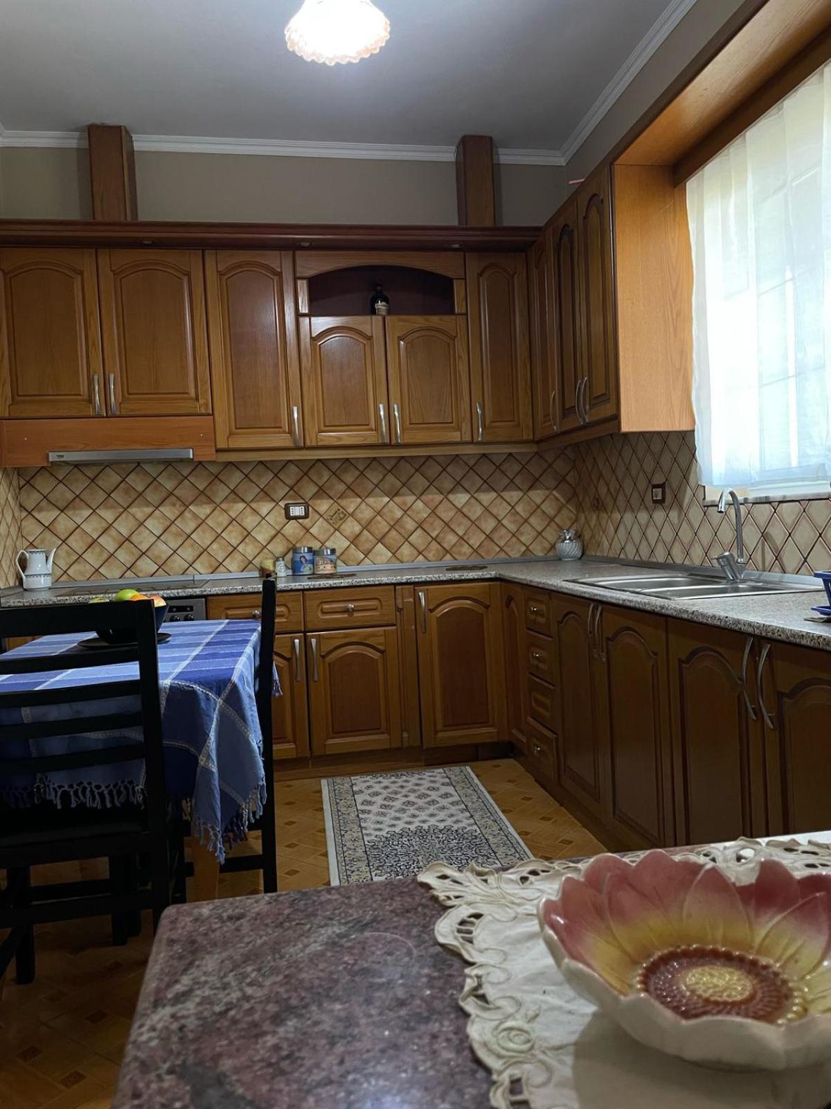 Guest House Ilir Berati Exterior foto
